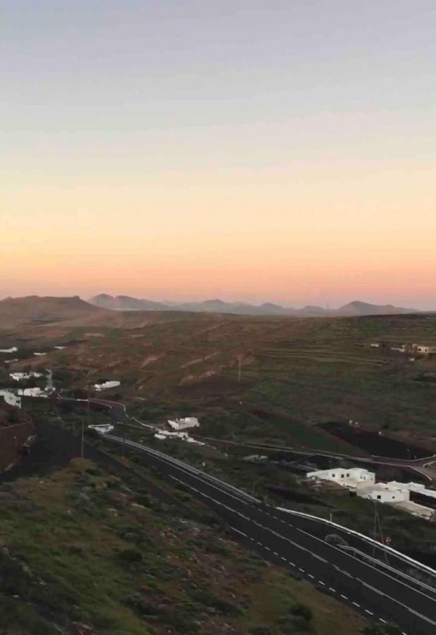 Las Nieves Suites Teguise  Kültér fotó
